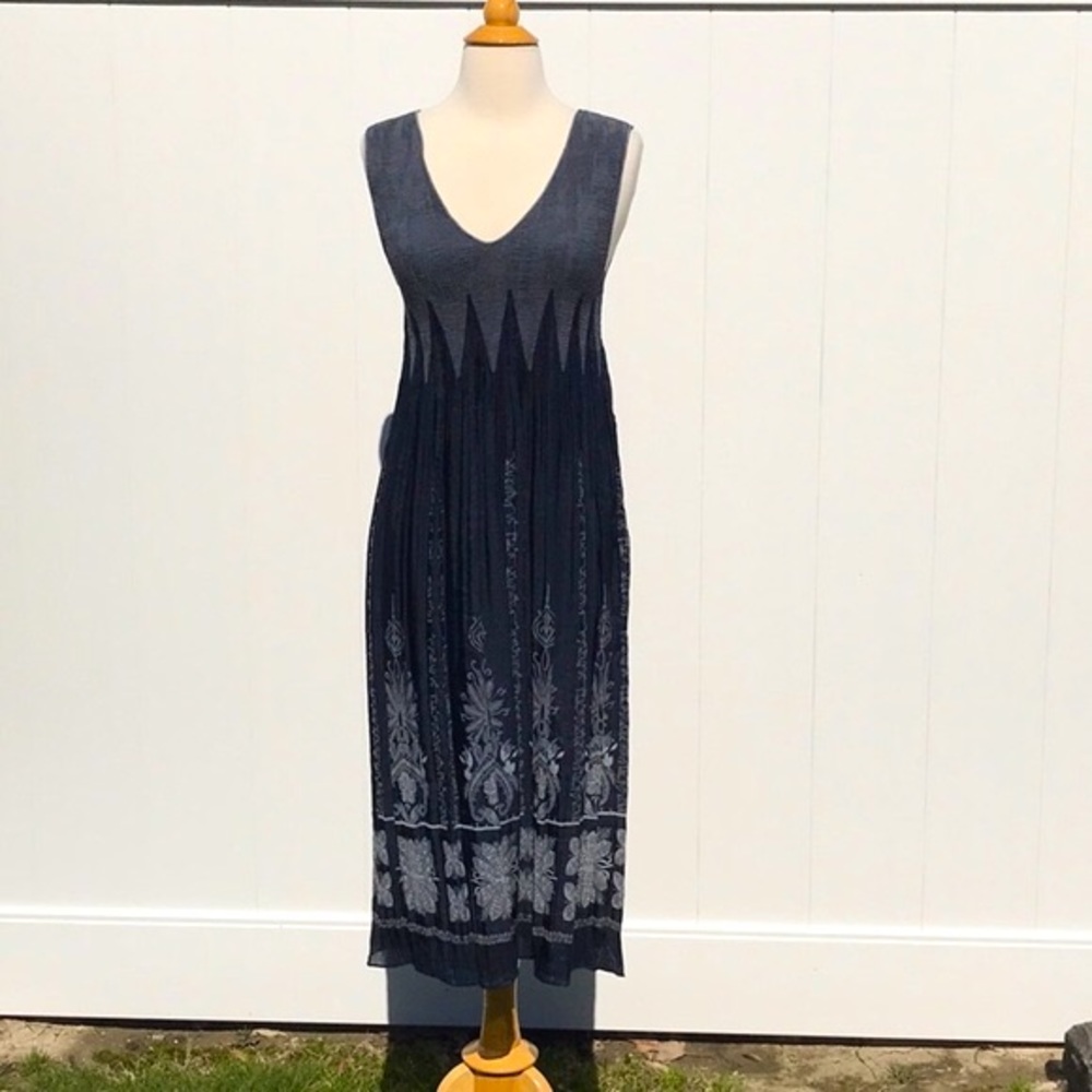 NWOT Max Edition Floral Print V-Neck Sleeveless Dress in Navy Print Size Large